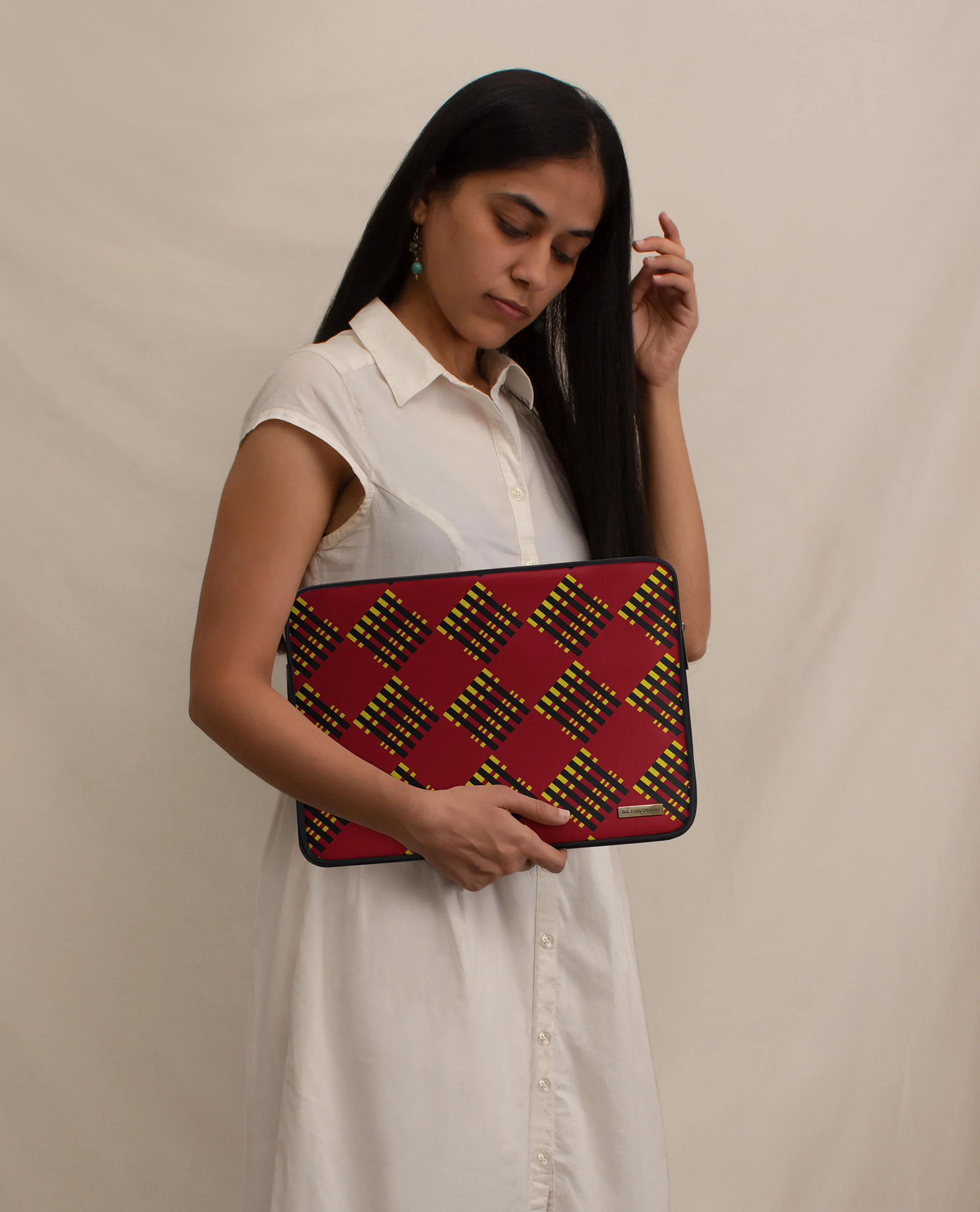 Red Striped Checks Zippered Sleeve For Laptop/MacBook - Image 4