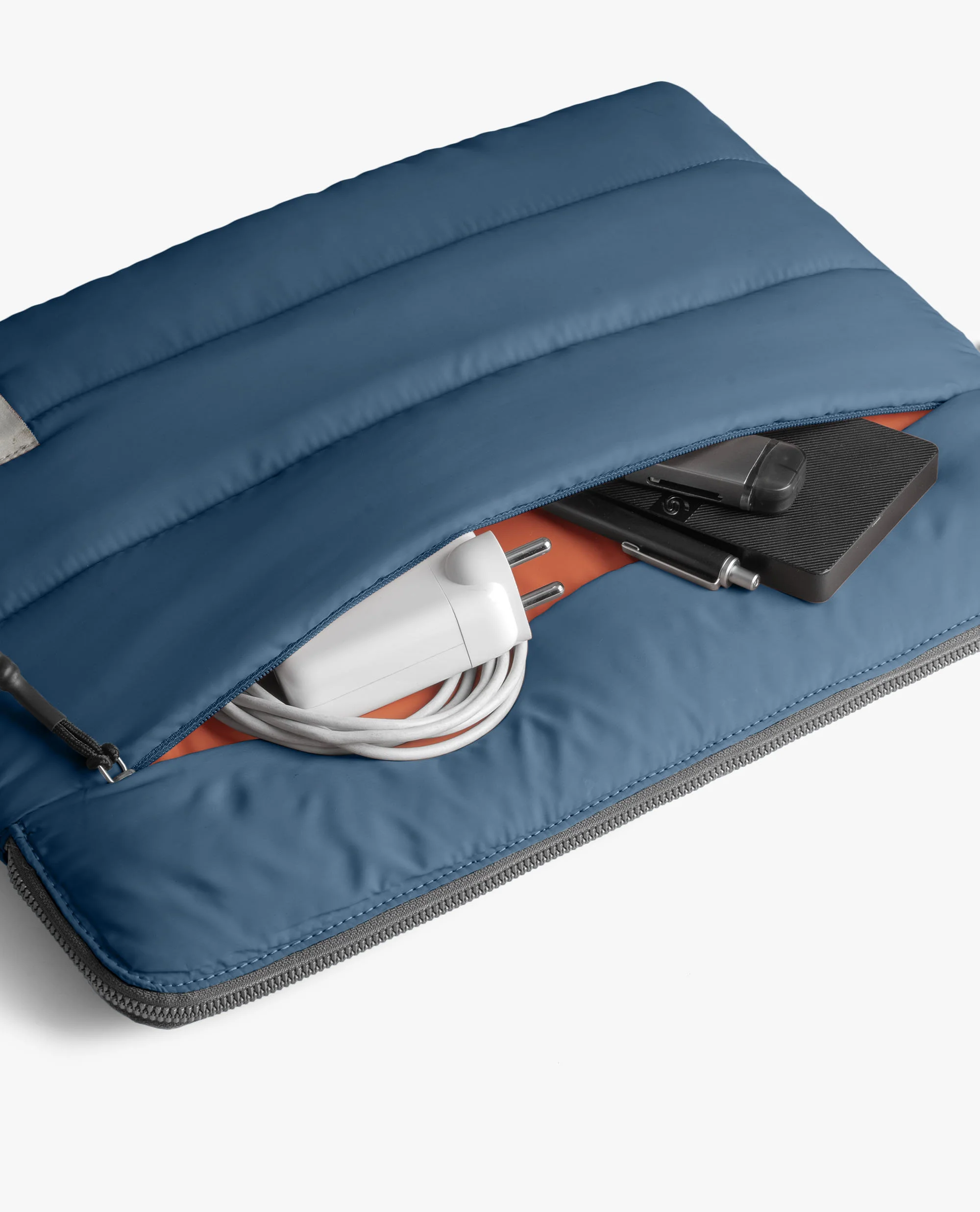 Stria Laptop Sleeve - Image 6