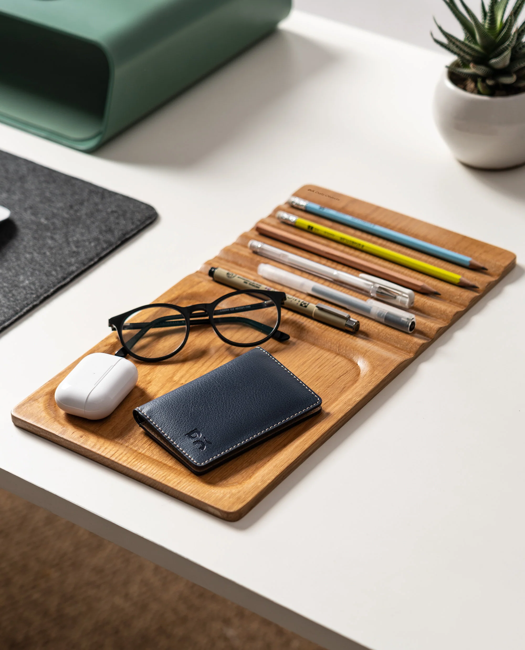 Striate Wooden Tray - Image 3