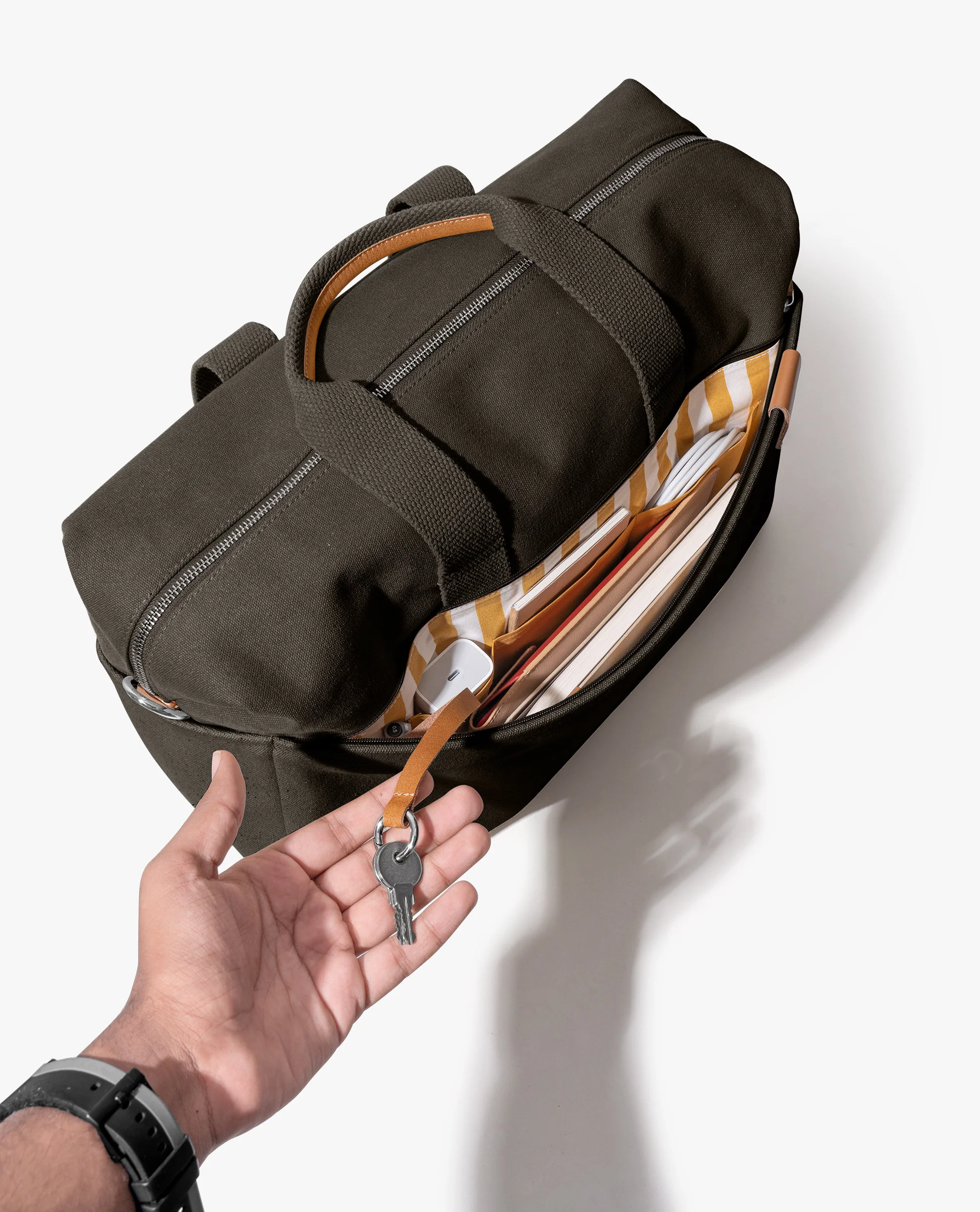 Trail Weekender Bag - Image 7